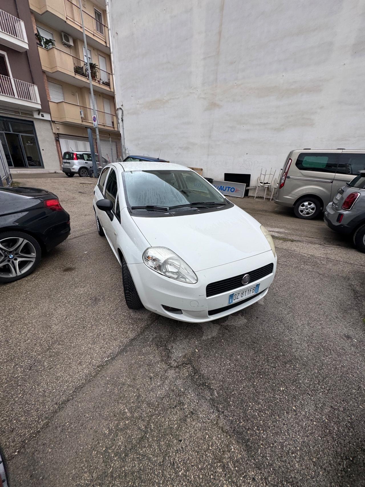 Fiat Grande Punto 1.3 MJT 75 CV 5 porte Active