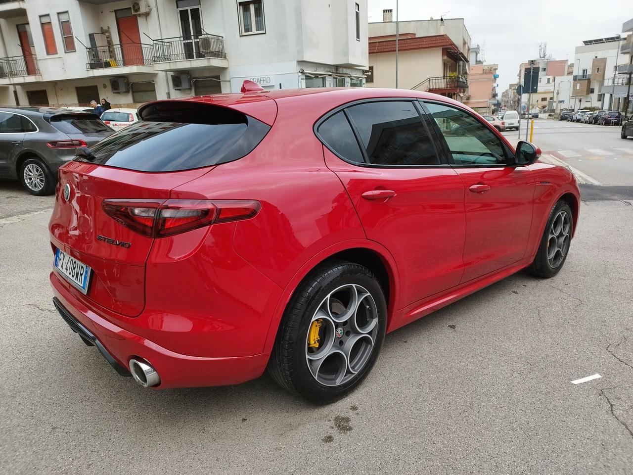 Alfa Romeo Stelvio 2.2 VELOCE * Navi * Pelle * Garantita 12 Mesi