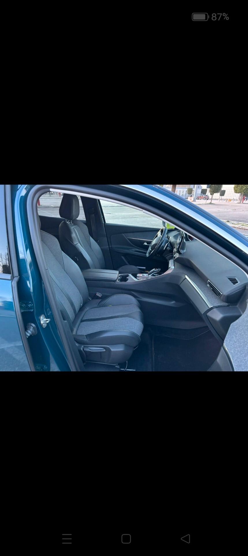 Peugeot 3008 BlueHDi 130 S&S Allure Pack