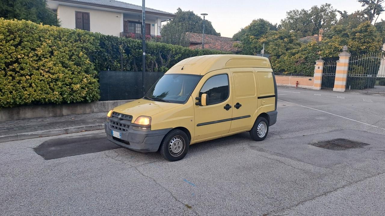 Fiat Doblo 1.9 d TETTO ALTO E DOPPIA PORTA LATERALE