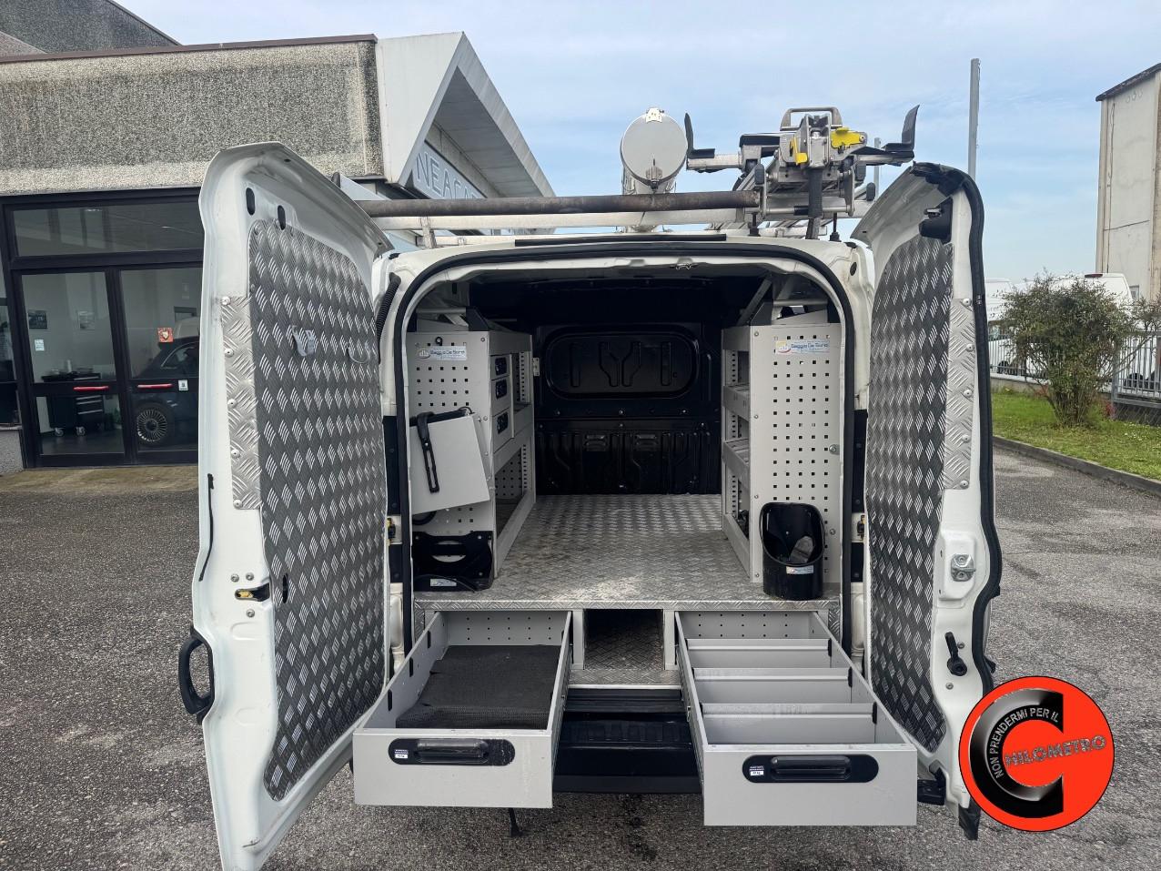 Fiat Doblo 1.6 MJT 105 CV CARGO ALLESTITO OFFICINA MOBILE-PORTAPACCHI-
