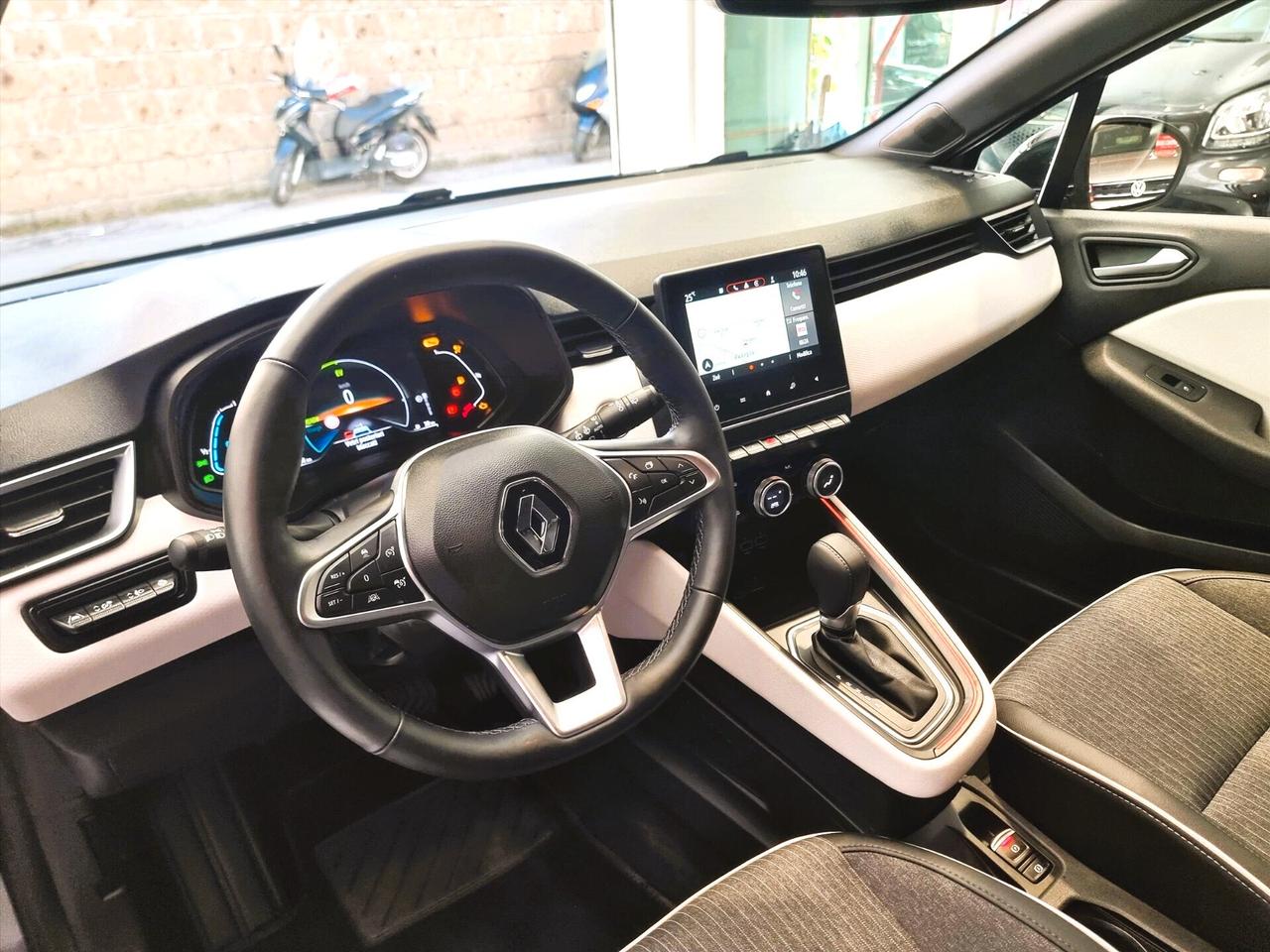 Renault Clio Full Hybrid E-Tech 145 CV 5 porte Techno