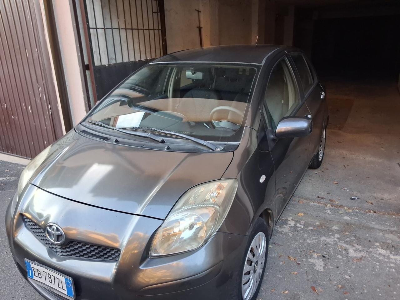 Toyota Yaris 1.3 5 porte Sol