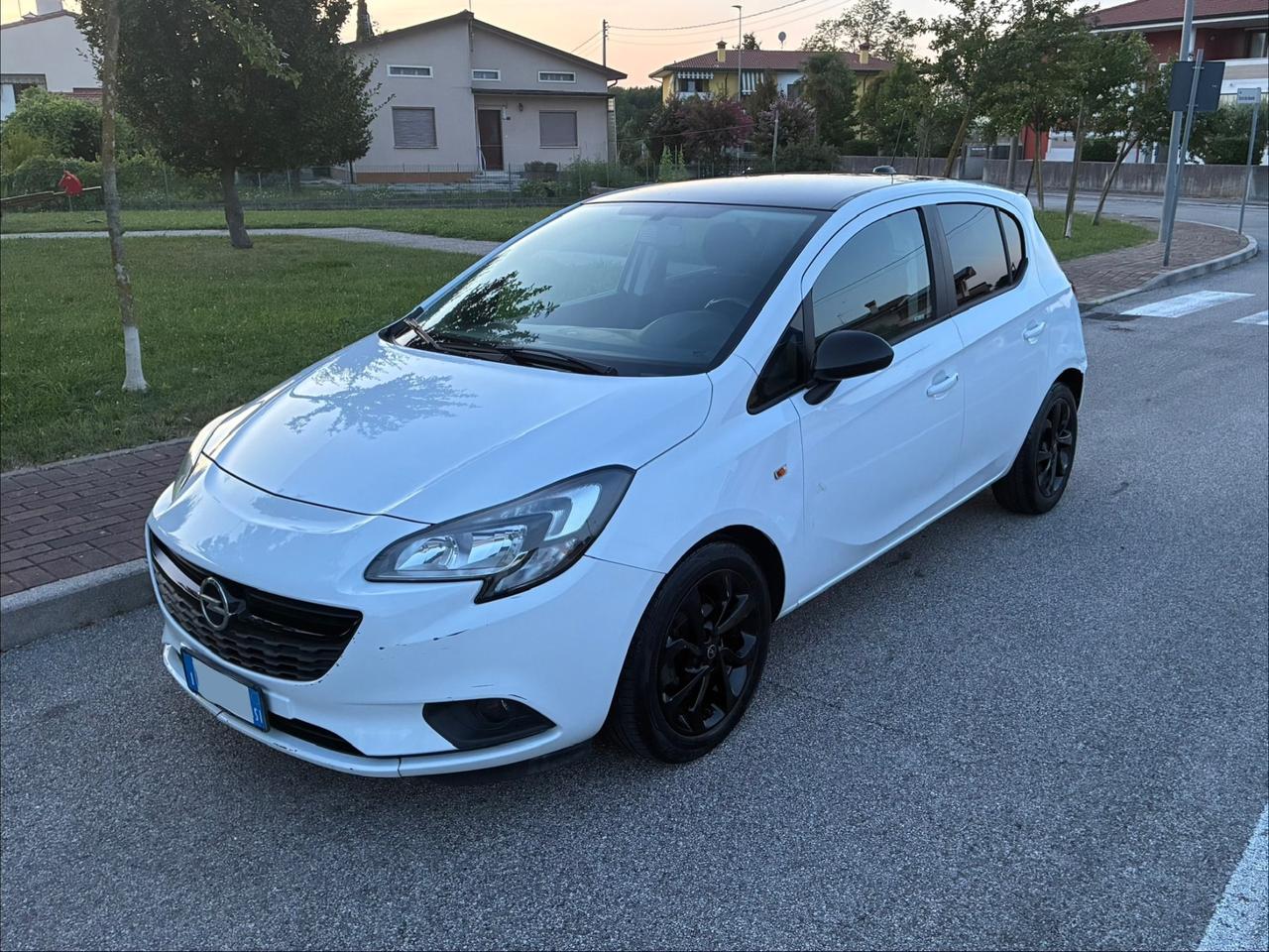 Opel Corsa 1.3 CDTI Coupé b-Color