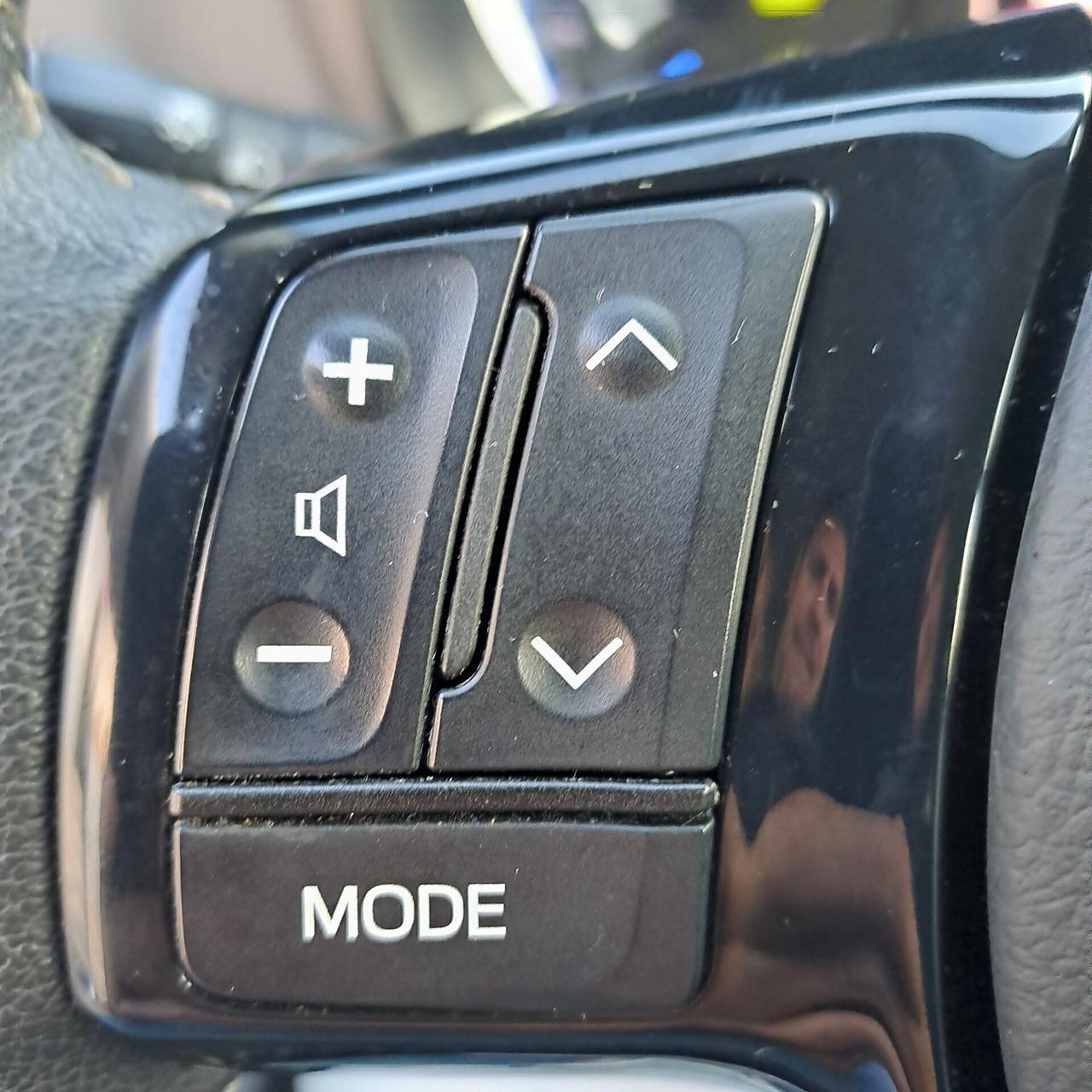 Toyota Yaris 1.5 Hybrid 73cv Business