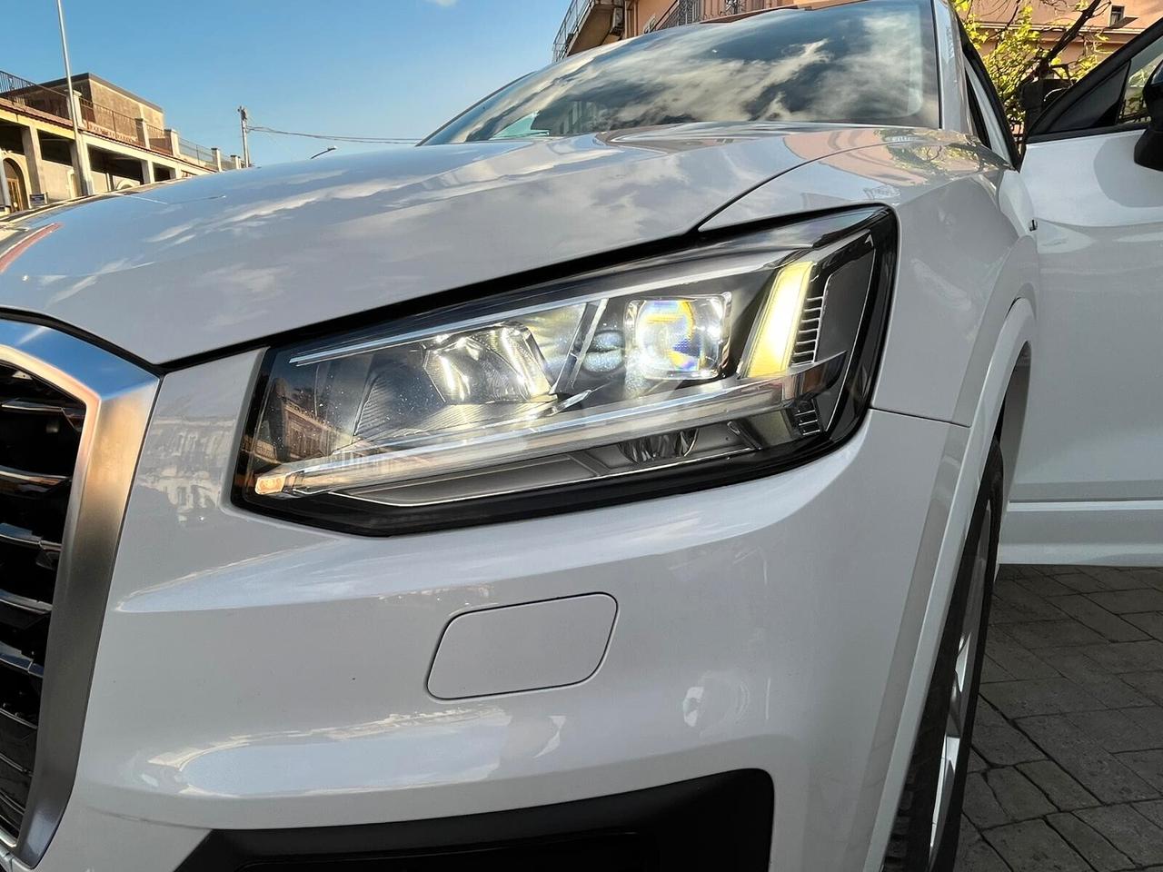 Audi Q2 30 TDI Edition S-LINE ESTERNO
