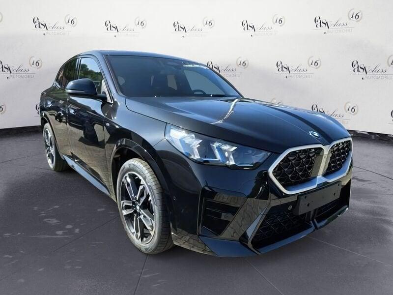 BMW X2 X2 sDrive 18d Msport Gancio Cockpit Led Camera