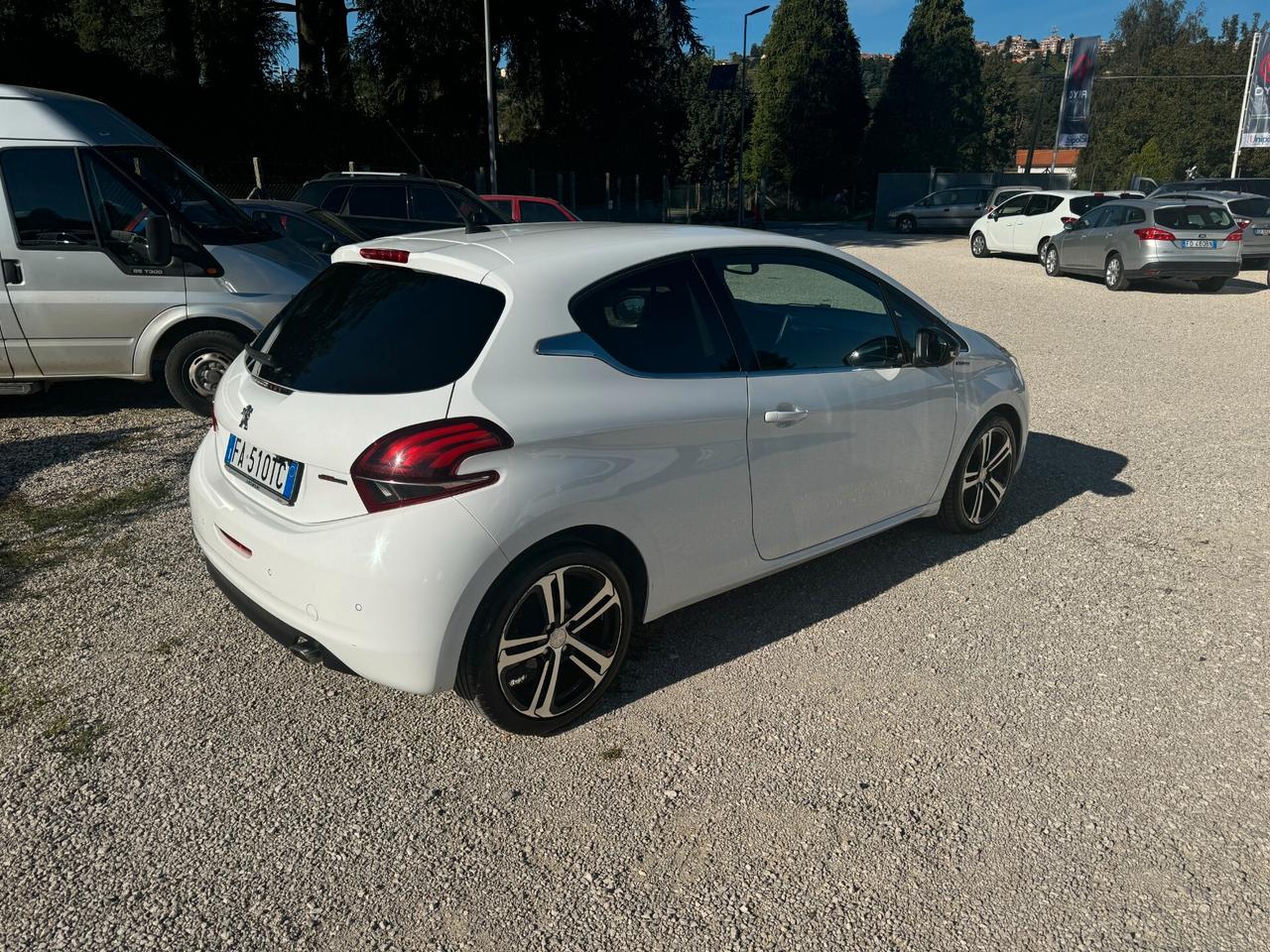 Peugeot 208 BlueHDi 120 S&S GT Line