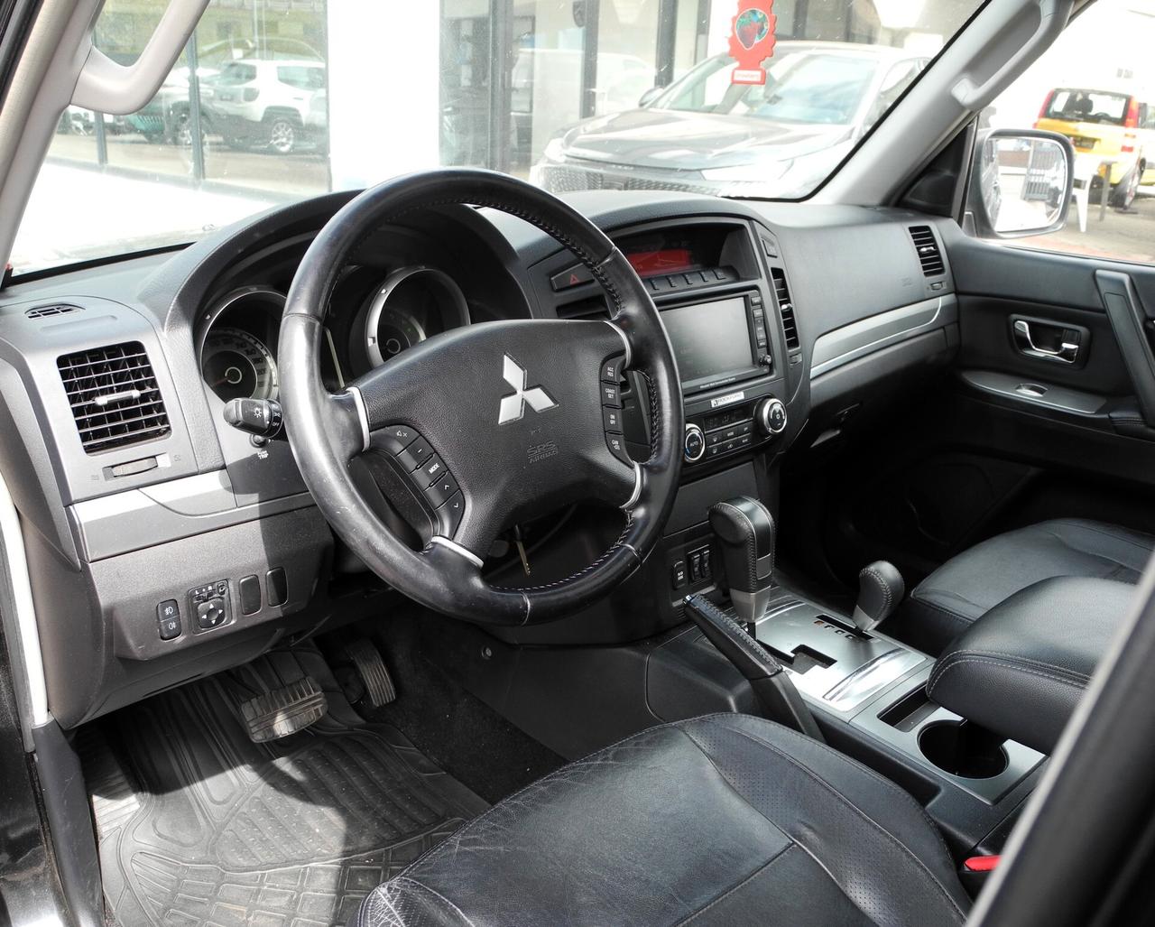 Mitsubishi Pajero 3.2 DI-D 16V 5p. Intense