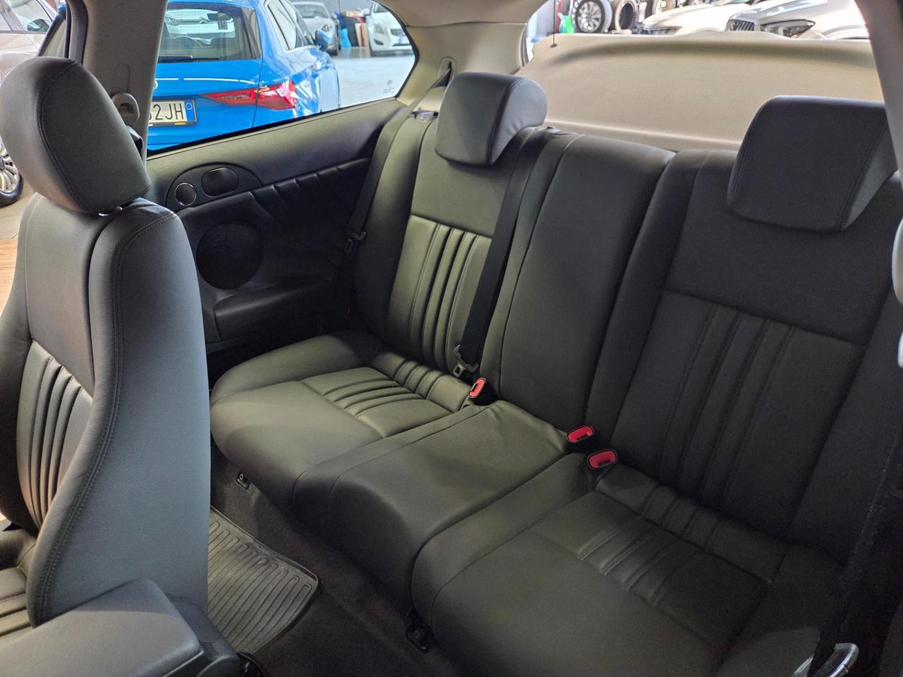 Alfa Romeo 147 3 Porte 147 3p 1.6 ts 16v Distinctive c/esp 105cv