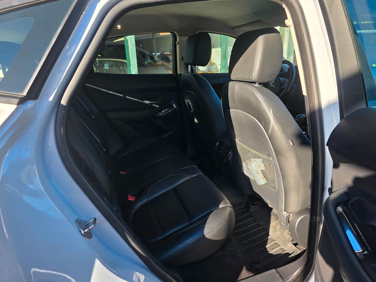 Jaguar E-Pace 2.0D 150 CV R-Dynamic