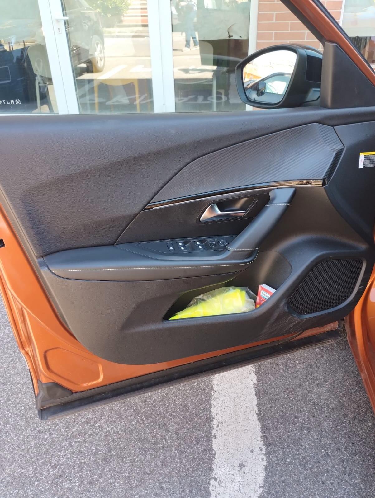 Peugeot 2008 BlueHDi 110 S&S GT