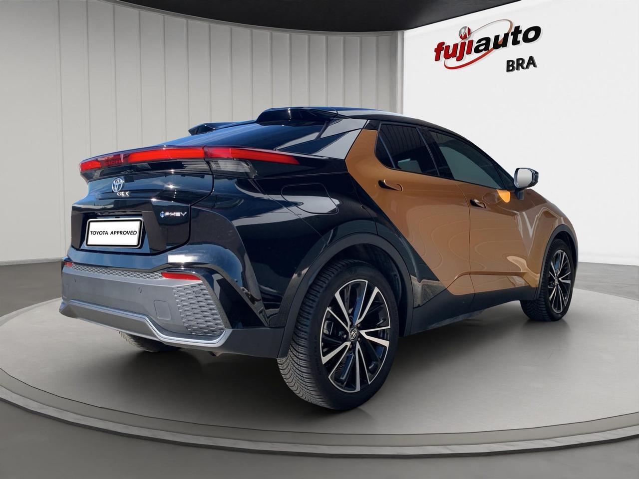 Toyota C-HR 2.0 phev Lounge Premiere fwd e-cvt