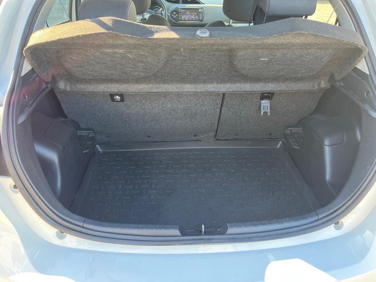 Toyota yaris 5p-1.5 hybrid -c.aut- km 87000-2018