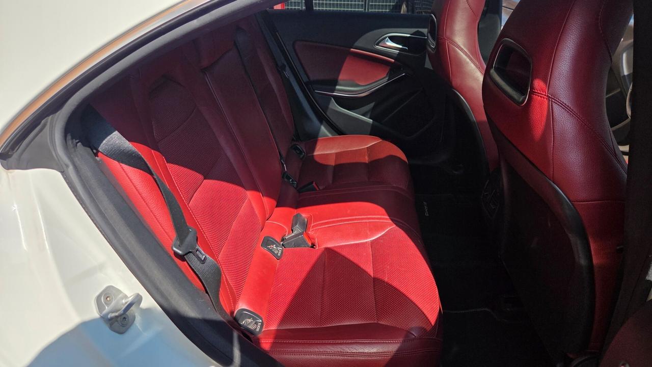 Mercedes-benz CLA 250 Automatic Premium