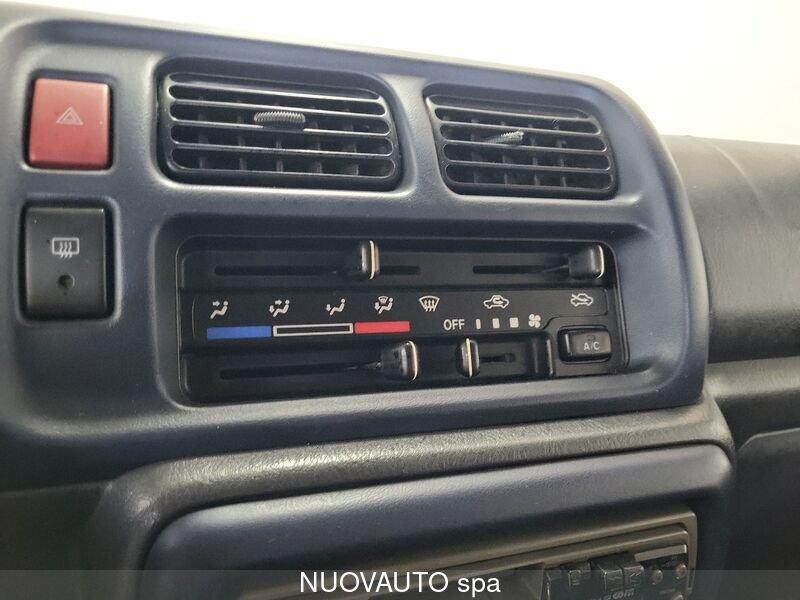 Suzuki Jimny Jimny 1.3i 16V cat 4WD JLX