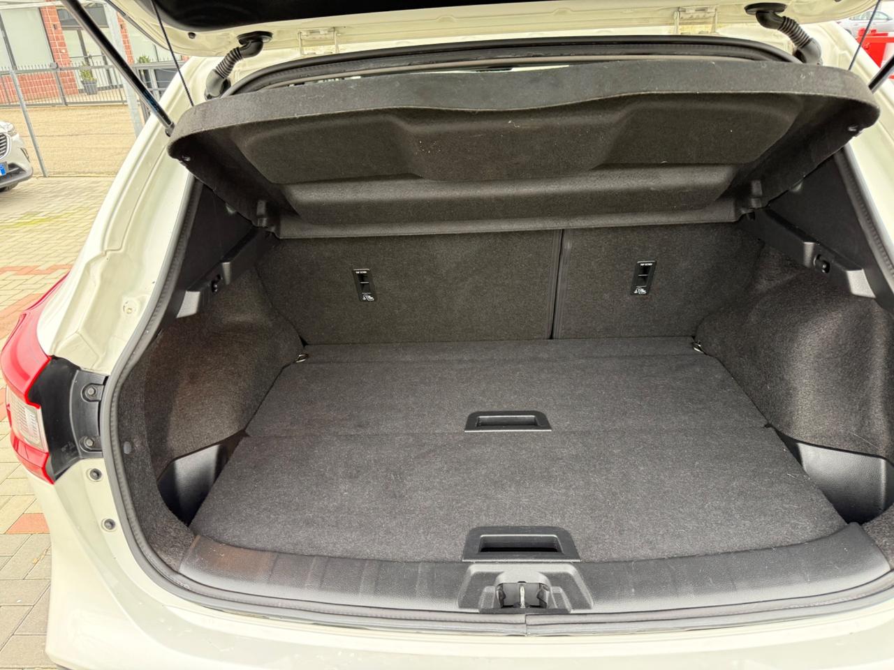 Nissan Qashqai 1.5 dCi 115 CV Tekna.BIACO PERLA