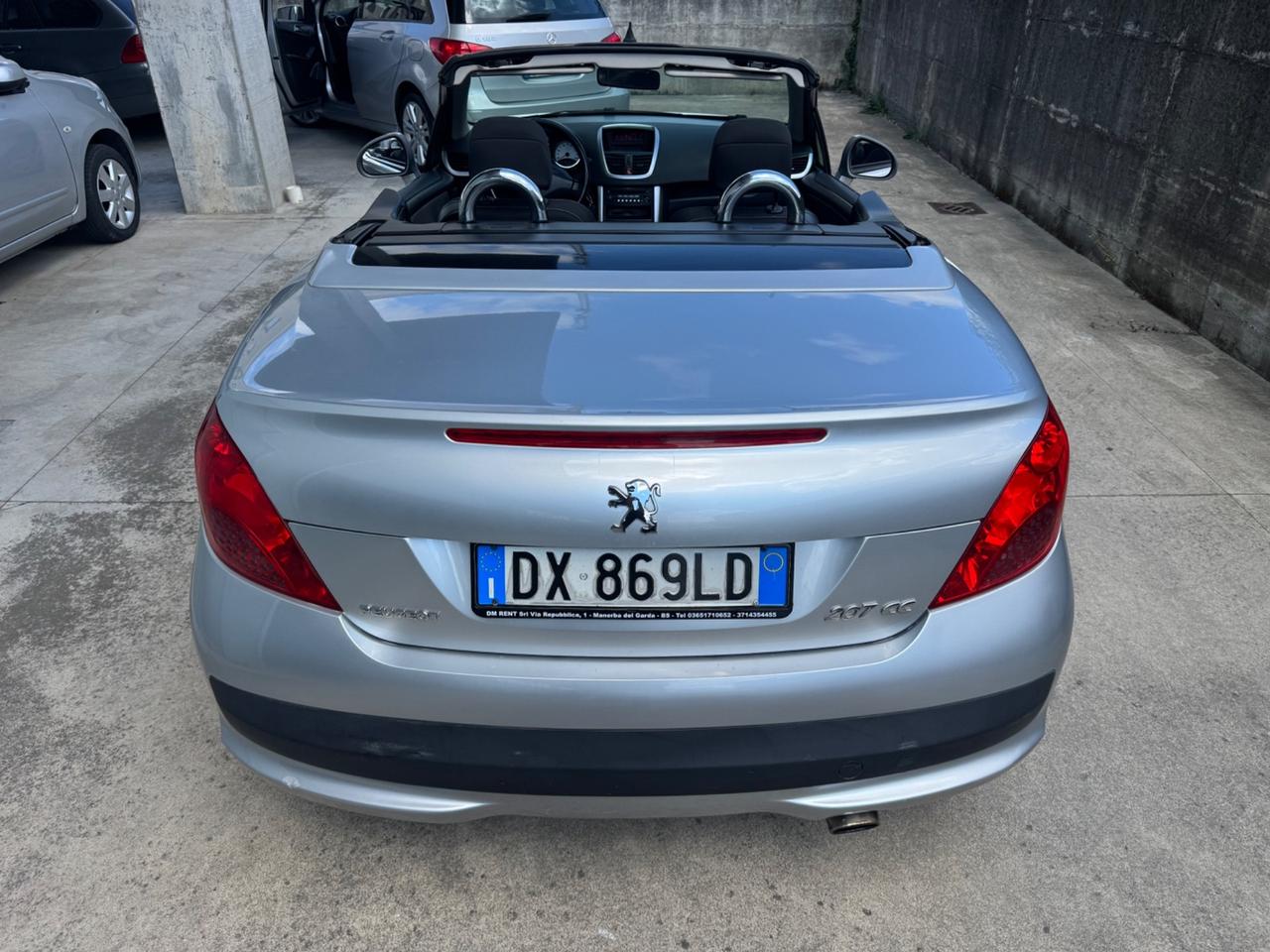 Peugeot 207 1.6 HDi 110CV CC Féline