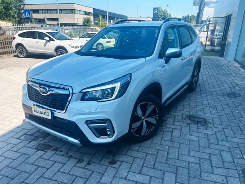 Subaru Forester 2.0 e-Boxer MHEV CVT Lineartronic Premium - Unico propietario -