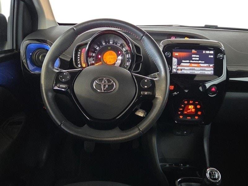 Toyota Aygo 2ª serie Connect 1.0 VVT-i 72 CV 5 porte x-clusiv