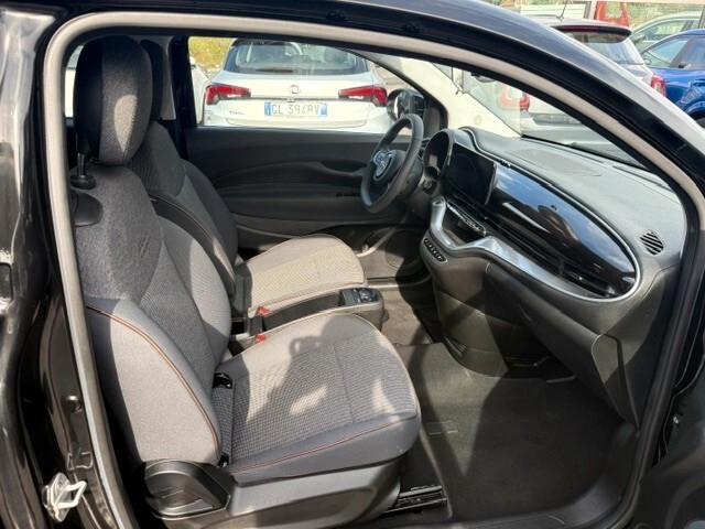 Fiat 500e Berlina 42 kWh Icon