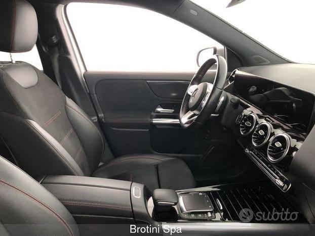 Mercedes-Benz GLA 200 d Automatic Business