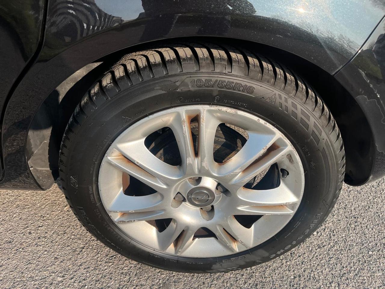 Opel Corsa 1.2 85CV 5 porte GPL-TECH