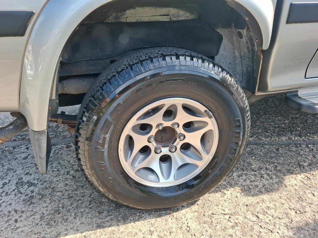 Mitsubishi L200 2.5 TDI 4WD Club Cab Pick-up GLS