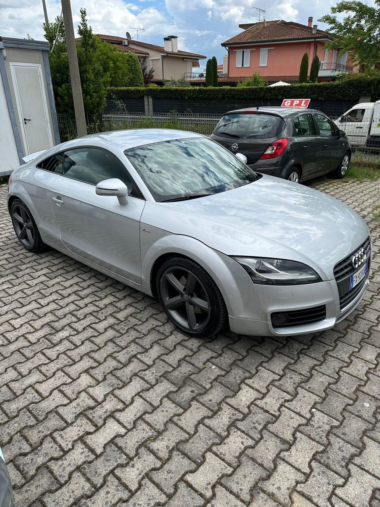 Audi TT Coupé 2.0 TFSI Advanced plus