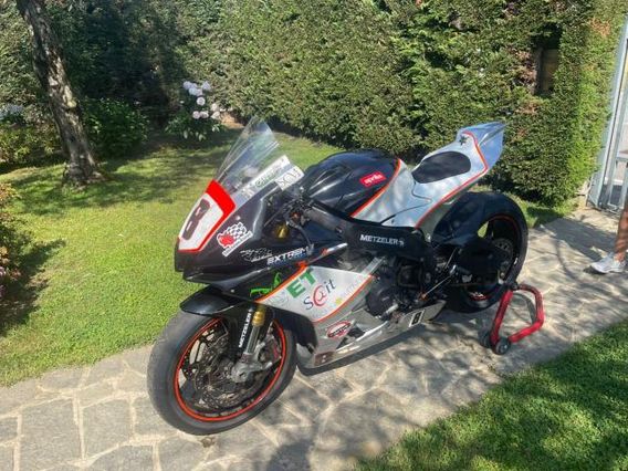 Aprilia - RSV4 - Factory APRC ABS