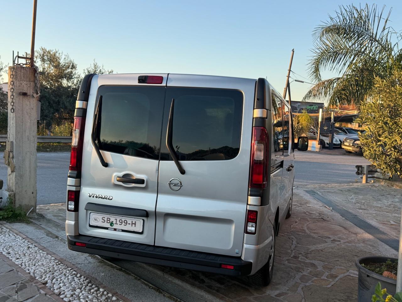 Opel Vivaro 9 POSTI DIESEL 120 CAVALLI