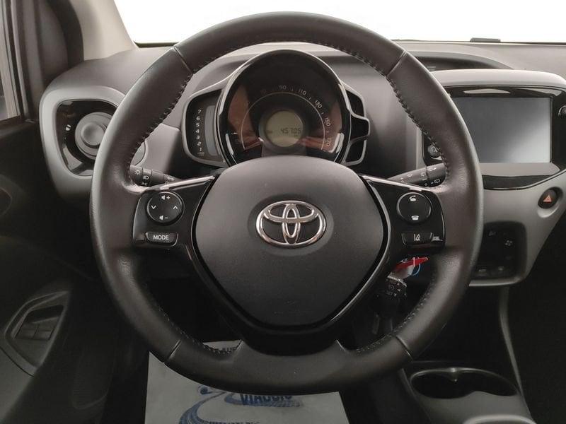 Toyota Aygo Connect 1.0 VVT-i 72 CV 5 porte x-fun