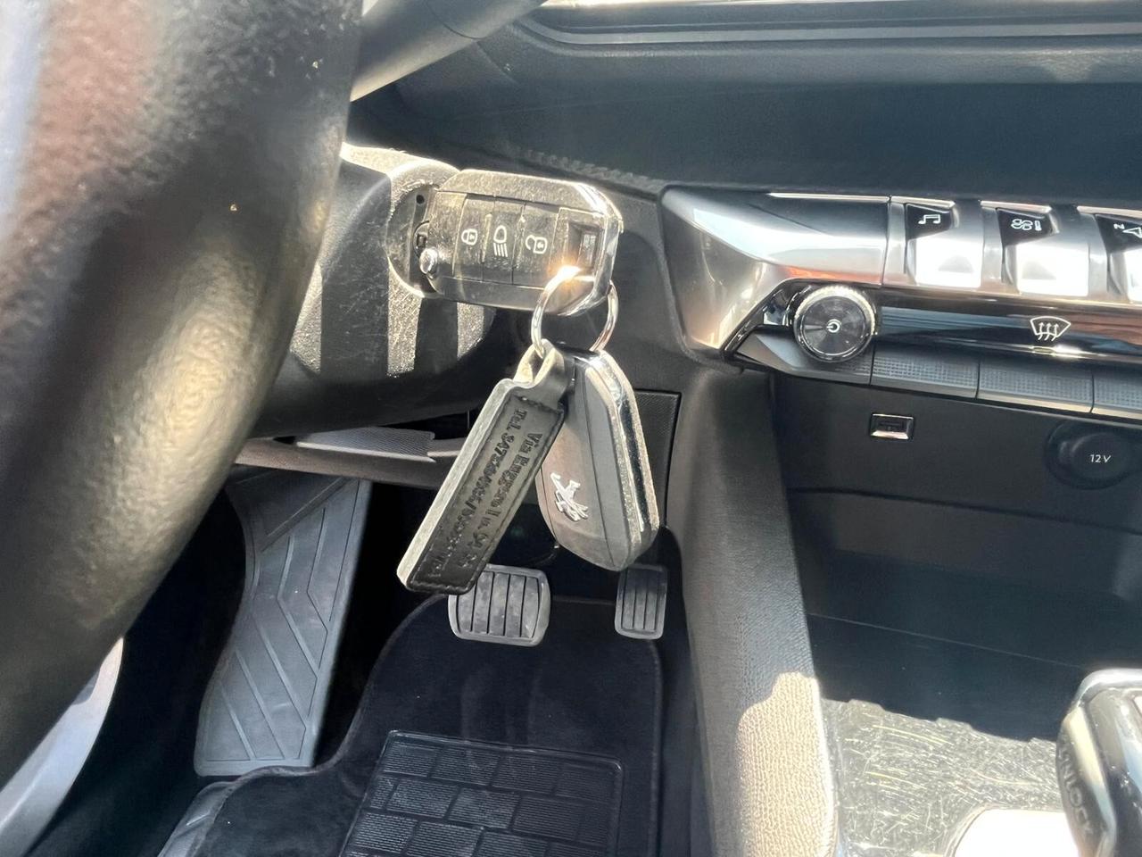 Peugeot 3008 1.6 HDi 120 S&S EAT6 Allure