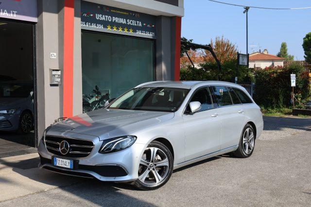 MERCEDES-BENZ E 220 d S.W. 4Matic Auto LED Luci AMBIENT Camera ACC Rad