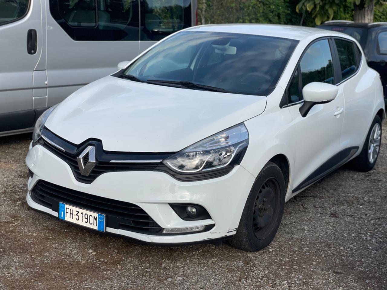 Renault Clio dCi 8V 75CV Start&Stop 4 POSTI