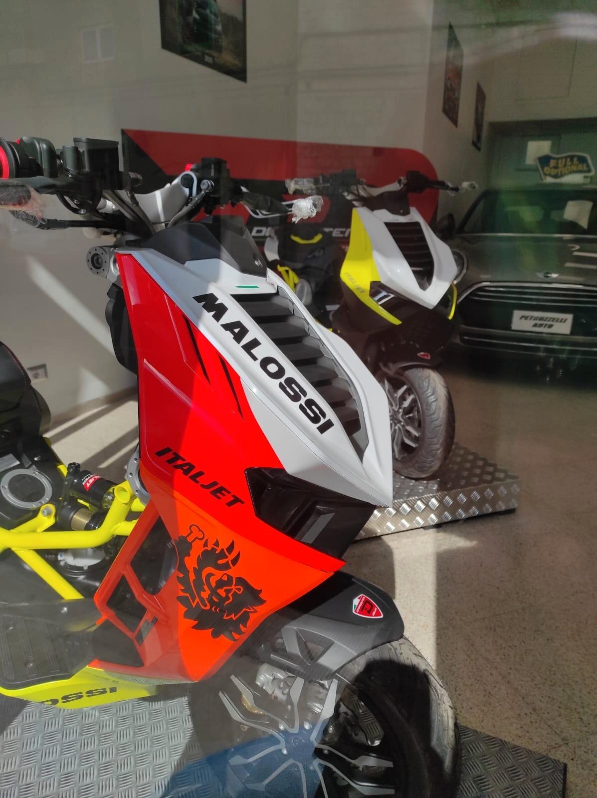 ITALJET DRAGSTER 200 KIT MALOSSI + AKRAPOVIC OMAGGIO