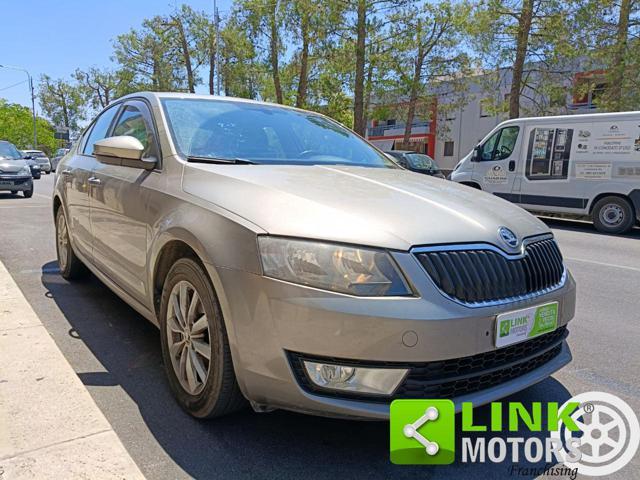 SKODA Octavia 1.6 TDI CR 105 CV Elegance NEOPATENTATI