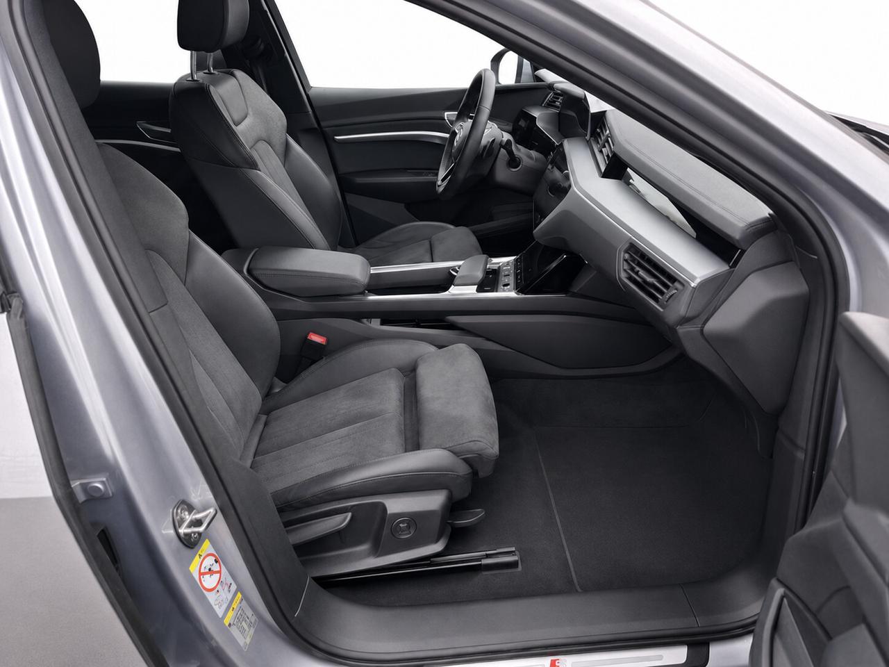 Audi e-tron 55 408CV QUATTRO S-LINE BLACK LINE MATRIX 21"