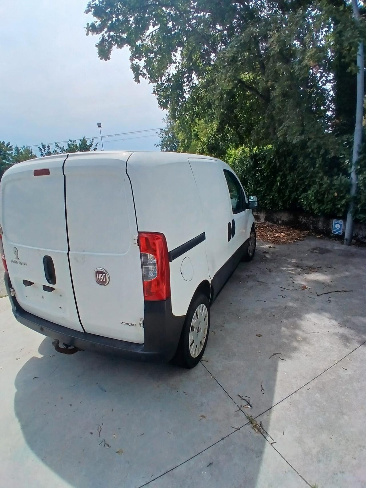 FIAT FIORINO 1.3 MULTIJET MODELL 2011 GANCIO DI TRAINO MODELL 2011