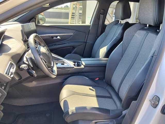 Peugeot 3008 Hybrid 180 e-EAT8 Active Pack