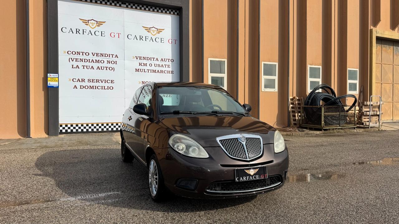 Lancia Ypsilon 1.2 69 CV NEOPATENTATI - 2011