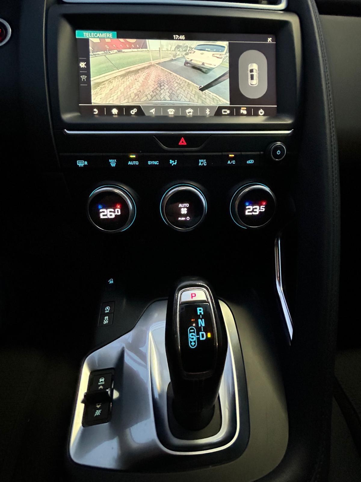 Jaguar E-Pace 2.0D 150 CV AWD aut. R-Dynamic HSE