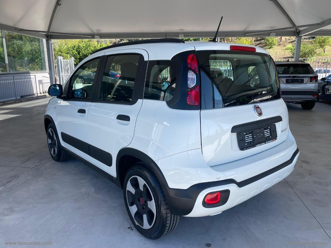 FIAT Panda 1.0 FireFly S&S Hybrid City Cross