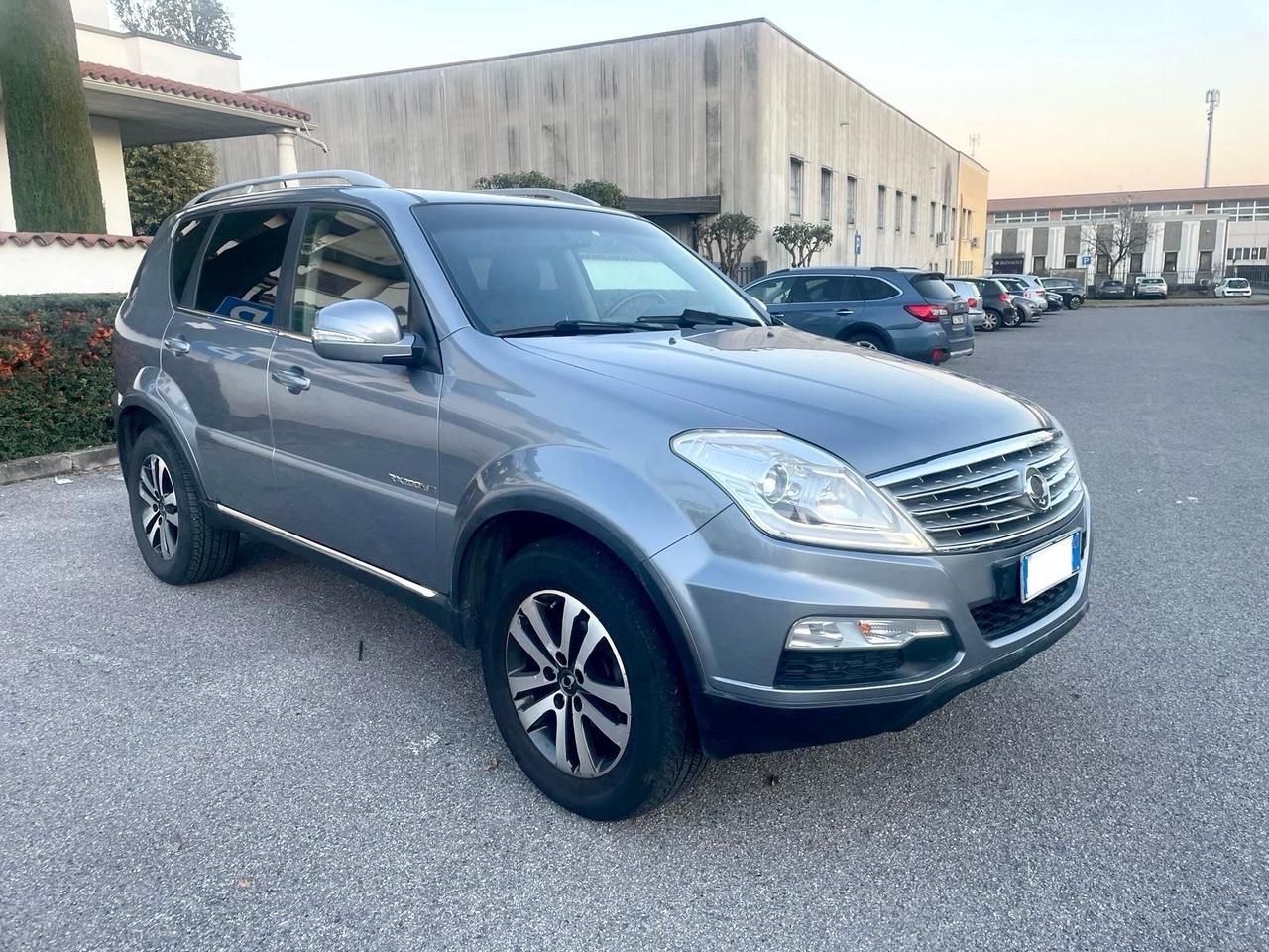 Ssangyong Rexton W 2.0 Xdi 4x4 2013