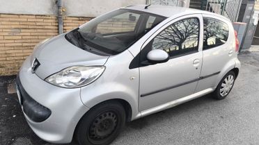 Peugeot 107 1.0 68CV 5p. Plaisir