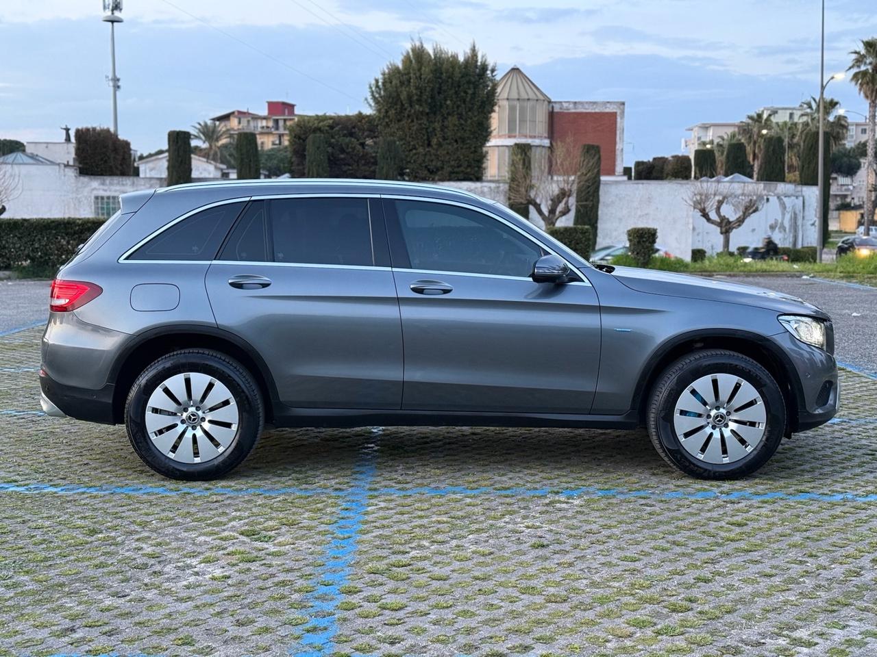 Mercedes-benz GLC 350e 2017 Plug-in Hybrid 4Matic