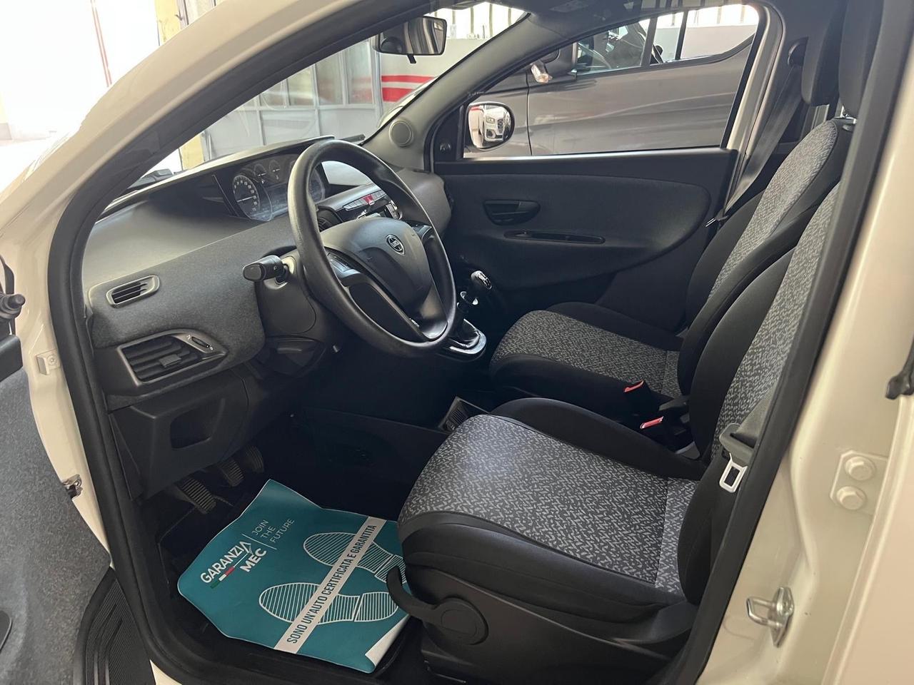 Lancia Ypsilon 1.2 69 CV 5 porte GPL Ecochic Gold
