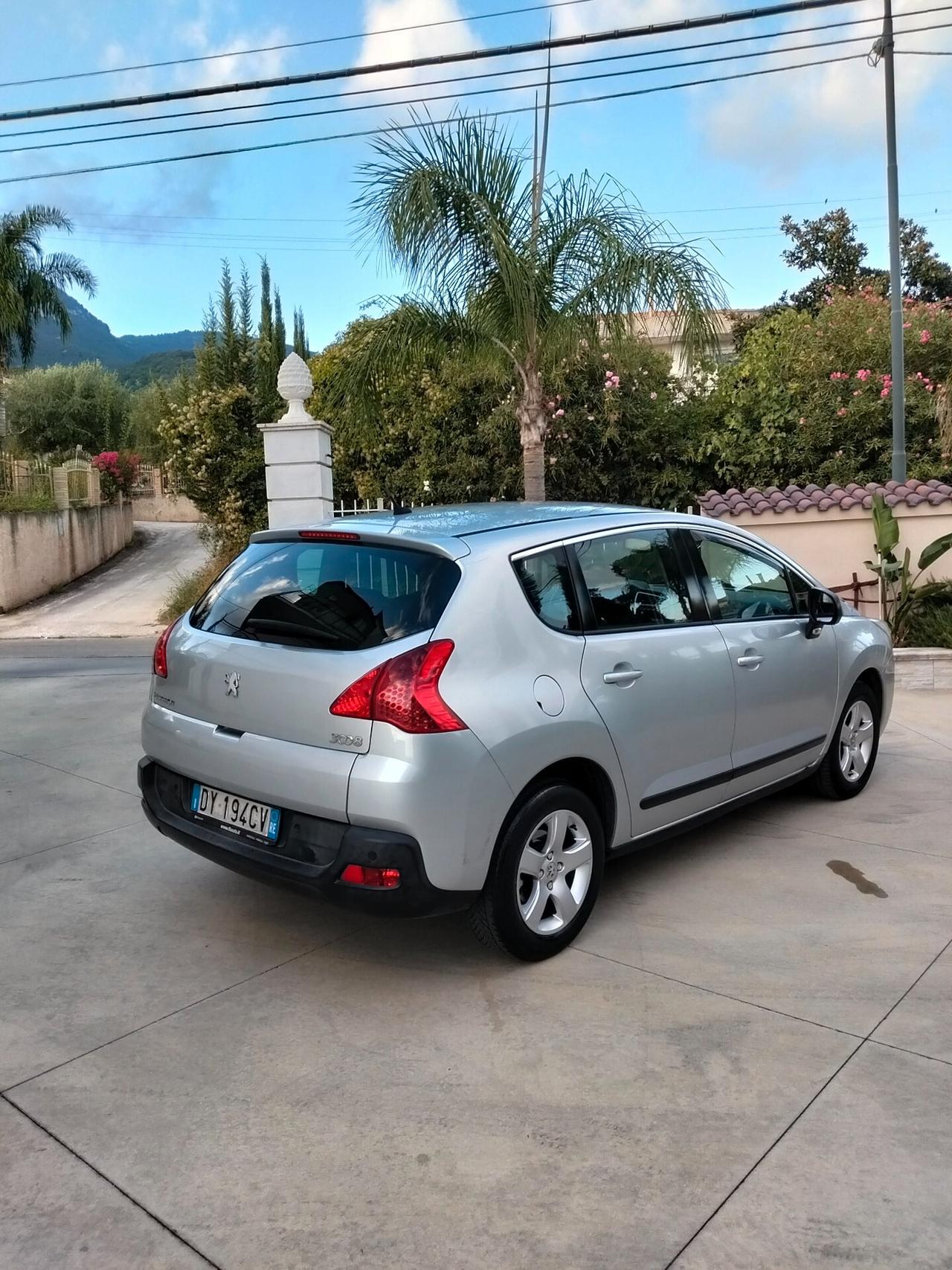 Peugeot 3008 1.6 HDi 110CV Premium