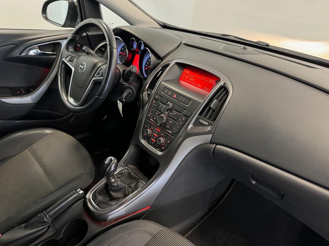 Opel Astra 1.6 115CV 5 porte Cosmo NEOPATENTATI