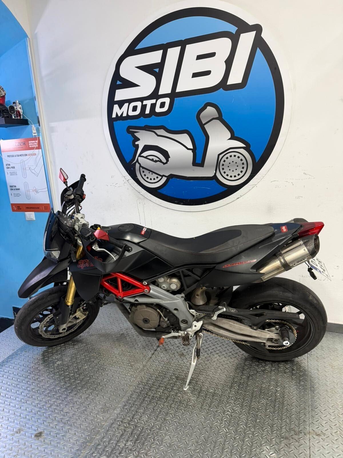 Aprilia Dorsoduro 750